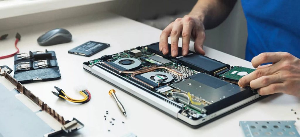 laptop repairing3.jpg